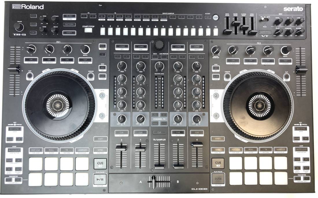 Gear Hunter | Roland - DJ-808 Serato Controller